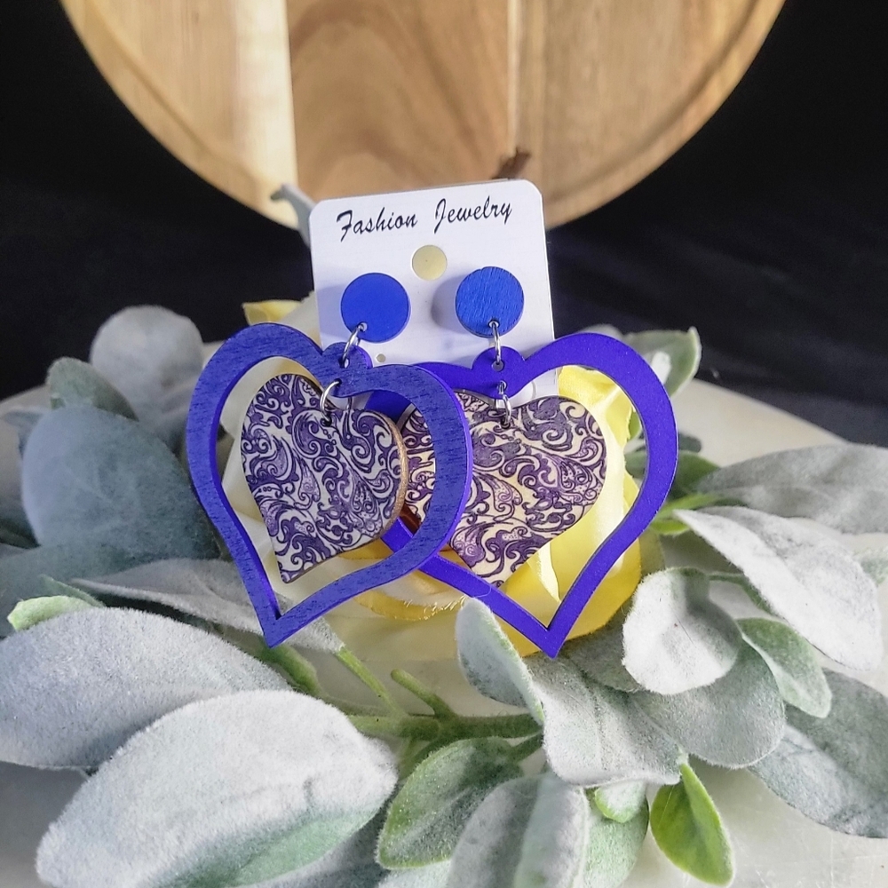 Blue heart hallow earrings